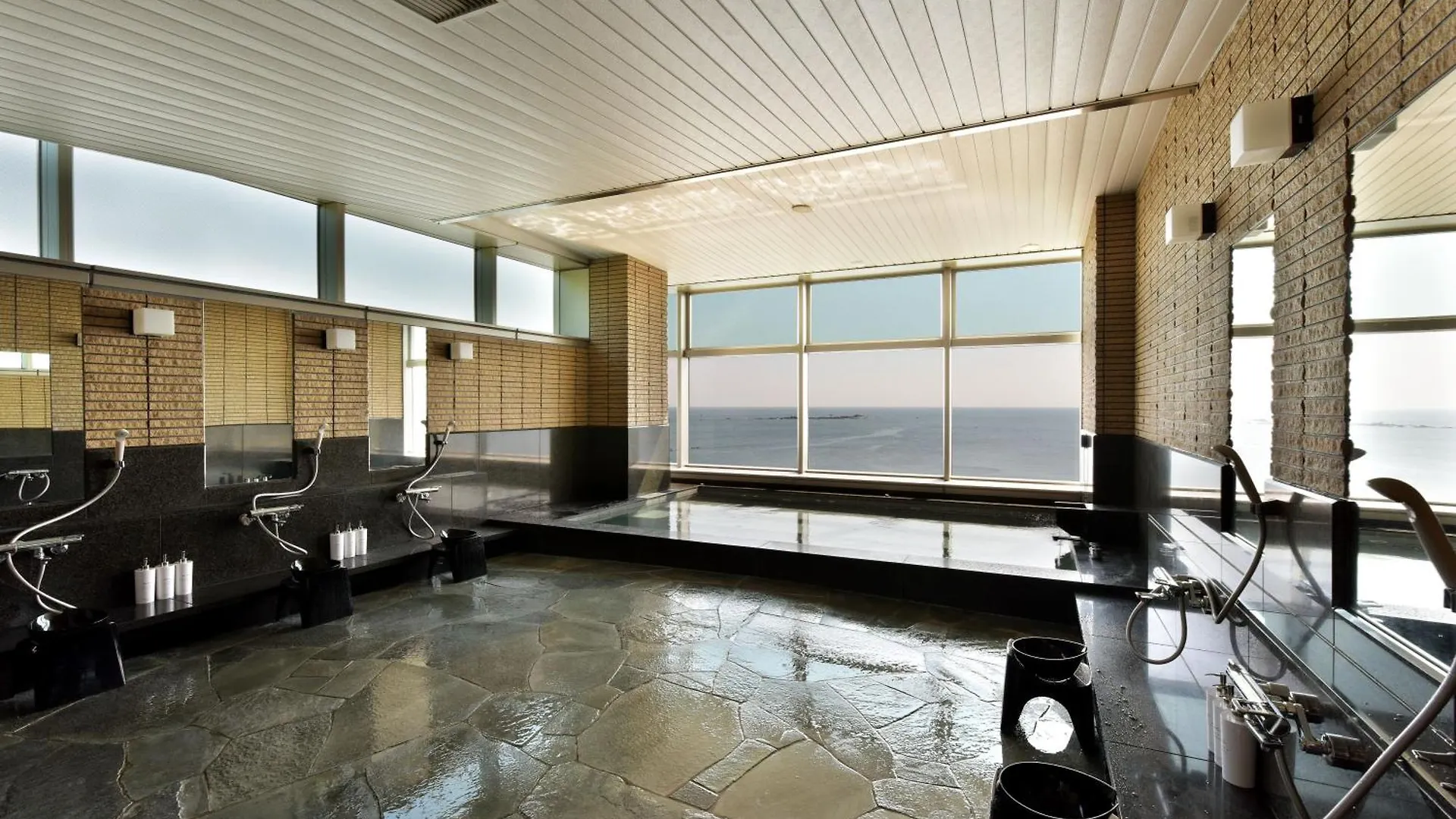 Hayama Umino Hotel 3*,  Japan
